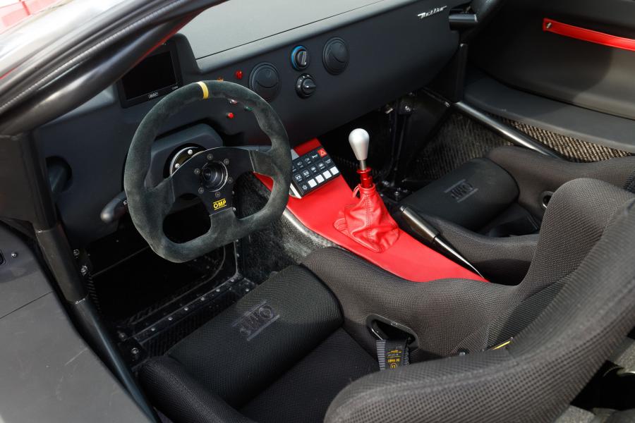 Интерьер Zagato Mostro (5) 2015 года  (фото 34 из 40)